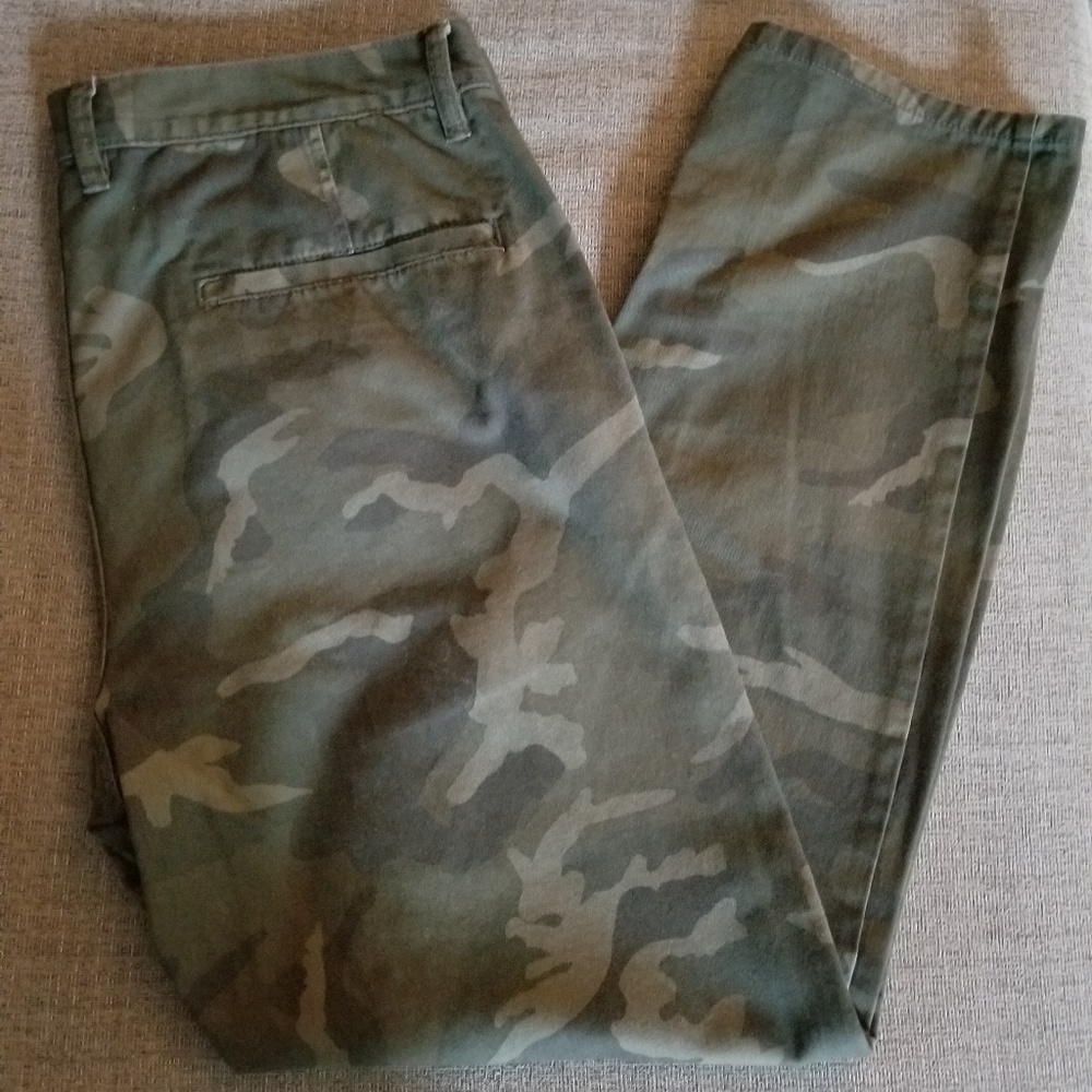 Old Navy Slim Camo Chinos
